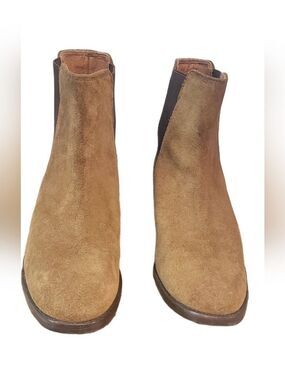 FRYE Dara Suede Chelsea Boots - Distressed / Broken-In Style 6.5